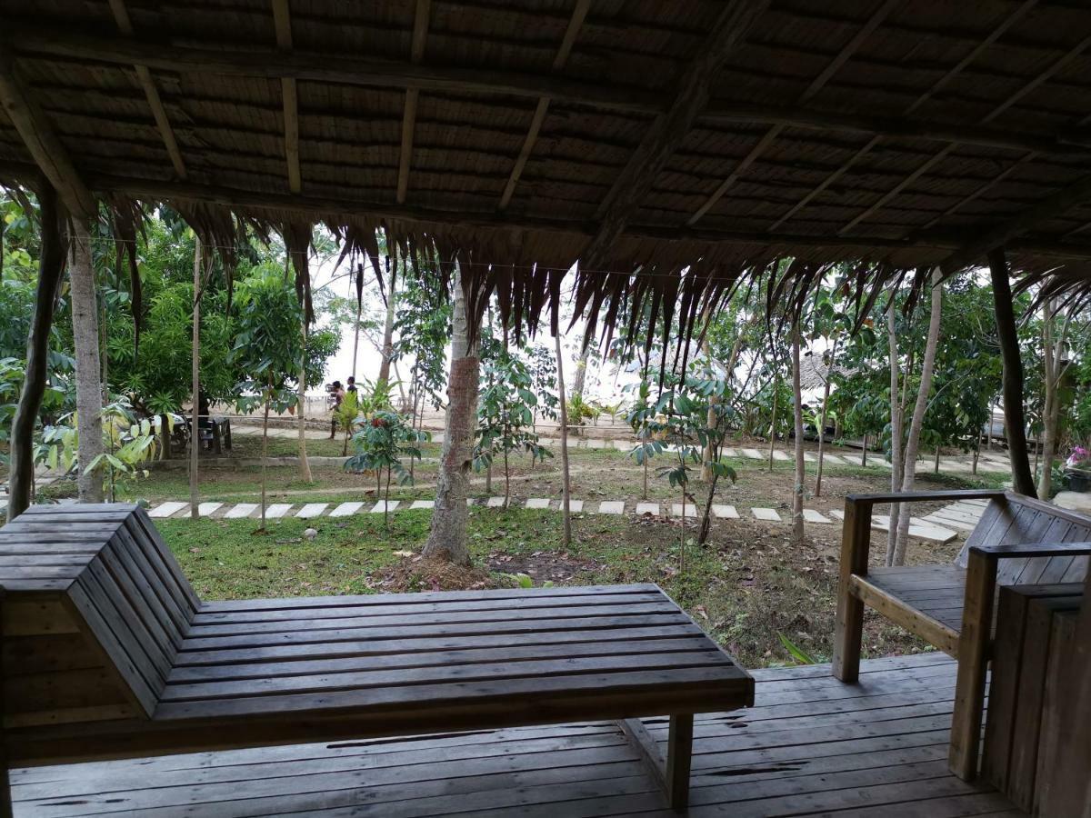 Tapik Beach Park Guest House El Nido Exterior photo